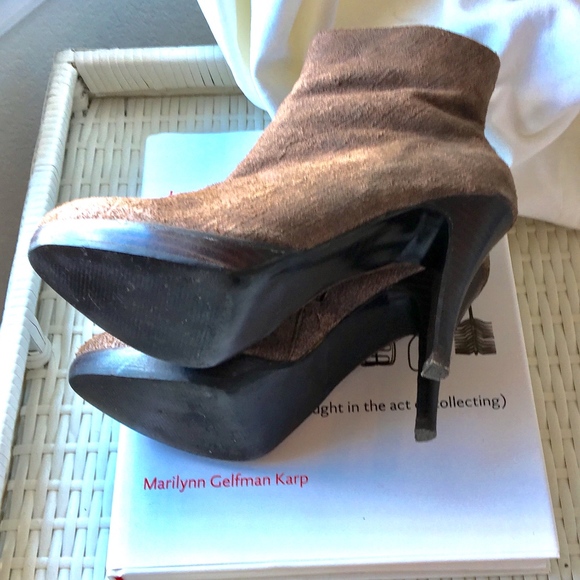 Anthropologie Brown Faux Suede Heeled Ankle Boots Size 8 - Picture 2 of 8